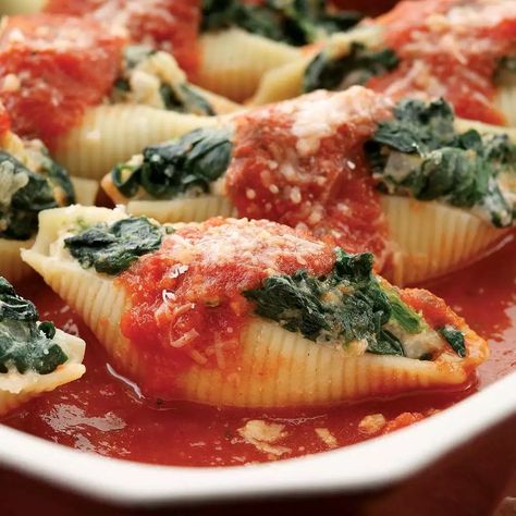 Cheese Stuffed Shells Recipe, Crockpot Veggies, Spinach Stuffed Shells, Cheesesteak Stuffed Peppers, Shells Recipe, Cheese Stuffed Shells, Cheese Spinach, Seafood Chowder, Stuffed Shells Recipe