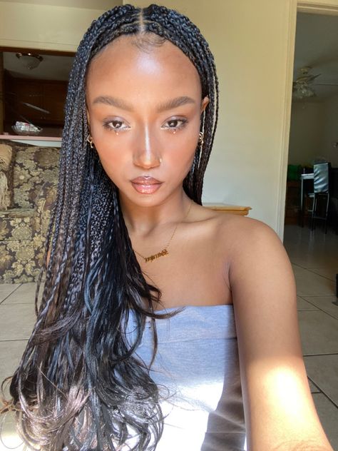 #frenchcurlbraids #braidstyles #braidedhair #braidswithcurls Graduation Braids Hairstyles, Curl Braid Hairstyles, Summer Box Braids, French Box Braids, Two Hairstyles, French Curl Braids, Curl Braids, Classy Hair, Confidence Is Key