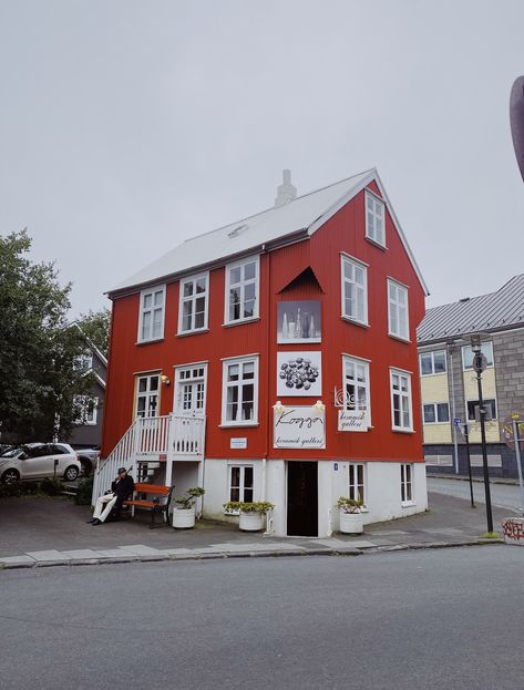 Icelandic House Architecture, Island Reykjavik, Iceland House, European Cottage, Iceland Photography, Iceland Reykjavik, Island House, Red House, Reykjavik