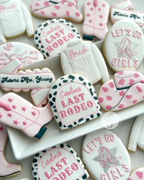 Last Rodeo Bachelorette Party Cookies, Last Rodeo Cookies, Rodeo Cookies, Cowgirl Bridal Shower, Bachelorette Party Cookies, Cowgirl Cookies, Western Bridal Showers, Moh Duties, Cookies Design