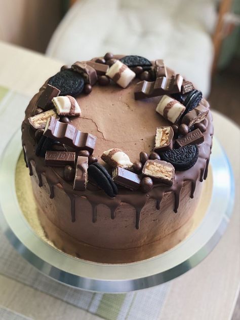 Chocolate Cake Designs, Dad Birthday Cakes, Chocolate Peanut Butter Cake, 50th Cake, Chocolate Cake Decoration, Birthday Cakes For Men, Pretty Birthday Cakes, Cute Birthday Cakes, Special Cake