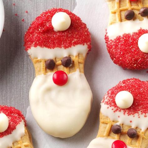 Santa Claus Cookies, Shakopee Minnesota, Craft Thanksgiving, Christmas Cookies Kids, Peanut Butter Sandwich Cookies, Jul Mad, Butter Sandwich, Best Christmas Cookie Recipe, Easy Christmas Treats