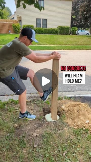 Jonny Irwin on Instagram: "Testing if Foam Post Break? 4x4 mailbox is Foam better than concrete for a quick fix #foam #sika #expandingfoam #post #tips #diy #home #fencepost #mailbox #revivehometips" 4x4 Posts Ideas, Modern Mailbox Post, Mailbox Diy, Pallet Patio Decks, Cool Mailboxes, Diy Mailbox, Modern Mailbox, Mailbox Design, Expanding Foam