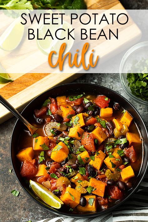 Sweet Potato and Black Bean Chili - A hearty, healthy and comforting vegetarian chili! #vegetarian #easy #vegan #glutenfree #chili #recipe Sweet Potato Black Bean Chili, Chili Recipe With Black Beans, Sweet Potato And Black Bean, Hearty Chili, Black Bean Chili, Sweet Potato Black Beans, Nigel Slater, Sweet Potato Chili, Recipes Yummy