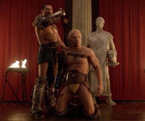 Spartacus blood and sand....Spartacus and varro.....this is the saddest scene in thr entire series Jai Courtney Spartacus, Liam Mcintyre, Gods Of The Arena, Spartacus Blood And Sand, Blood And Sand, Jai Courtney, Kirk Douglas, Starz Series, Best Tv Shows