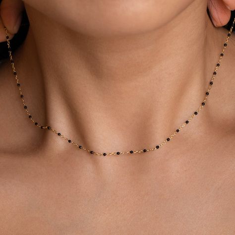 Gold Black Jewelry, Simple Black Beads Chain Gold, Black Beaded Jewelry Latest, Black Beaded Jewelry Gold Latest, Black Beads Necklace Indian Gold, Black Beads Designs Latest, Black Beats Latest Designs, Black Bead Necklace Simple, Simple Black Beads Chain