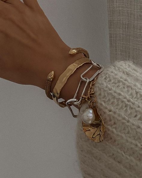 Monica Vinader Bracelet, Chunky Gold Jewelry, Silver Bracelet Stack, Gold Bracelets Stacked, Dope Jewelry Accessories, Mixed Metal Bracelets, Jewelry Staples, Dope Jewelry, Monica Vinader