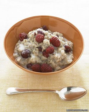 Warm Barley Cereal with Dried Cherries Recipes Of Starch And Cereal Dishes, Starch And Cereal Dishes, Breakfast Barley, Healthy Breakfast Dishes, Hot Breakfast Cereal, Quinoa Recipes Breakfast, Cereal Breakfast, How To Cook Barley, Healthy Cereal