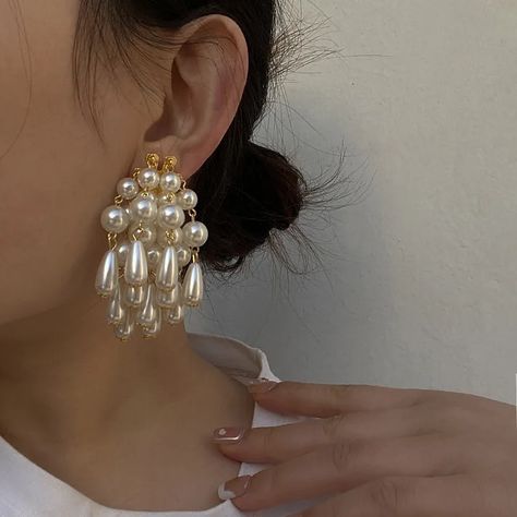 Imitation pearl strand earrings (comes in a box) Available as seen - 8,700 #classyfeats #classyfeatsearrings #jewelledbyclassyfeats ST - 02 Elegant Bouquet, Big Pearl, Pearl Crystal, Jewelry Photography, Pearl Strands, Pearl Types, Big Earrings, Girly Jewelry, Large Earrings