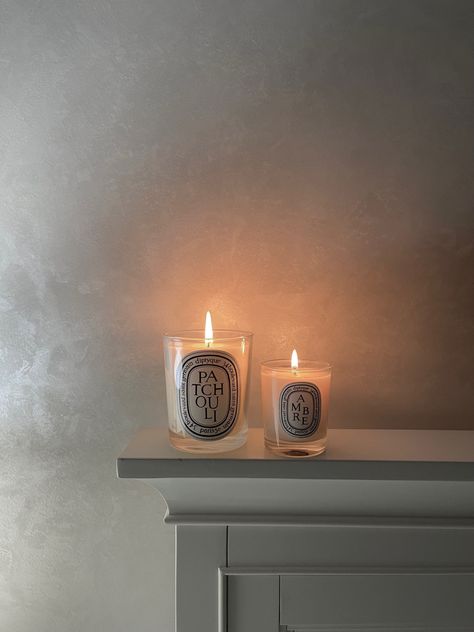 Diptique Candle, Scented Candles Aesthetic, Baies Candle, Diptyque Candle, Chic Apartment, Diptyque Candles, Apartment Vibes, Twenty Twenty, Glazed Donut