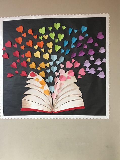 School Board Decoration, Library Book Displays, Desain Buklet, School Wall Art, School Displays, Preschool Art Activities, Board Decoration, Local Library, Diy Paper Crafts Decoration