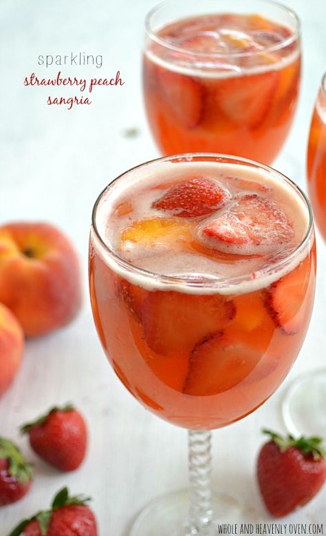 This fresh, fruity sangria will make any weekend a party! Perfectly fizzy and bubbly with plenty of juicy peaches and strawberries. Moscato Strawberry Lemonade, Strawberry Peach Sangria, Fruity Sangria, Tapas Party, Peach Sangria, The Whoot, Sangria Recipes, Moscato, Latin Food