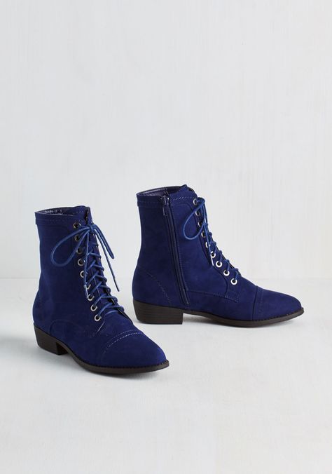 Blue Lace Up Boots, Blue Lace Boots, Cowgirl Boots Wedding, Blue Leather Boots, Navy Blue Wedding Shoes, Navy Blue Boots, Navy Wedding Shoes, Wedding Shoes Comfortable, Wedding Boots