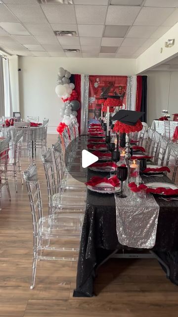 Pretty Party Events on Instagram: "Graduation season is coming up. Book the look 😉 #ppe #senior #2024 #highschool #graduation" Uh Graduation Party, Christmas Graduation Party, Diy Graduation Party Ideas, College Graduation Party Ideas, Highschool Graduation, College Grad Party, College Graduation Party, Graduation Party Diy, Graduation Party Planning