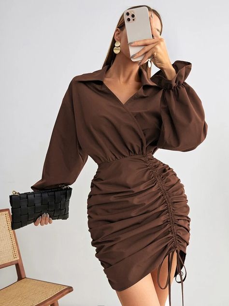 Brown Classy Dress, Brown Gown Dress, Plain And Pattern Styles For Ladies, Bodycon Dress Pattern, Quince Party, Side Ruched Dress, Dinner Gowns, Grad Outfits, African Fabric Dress