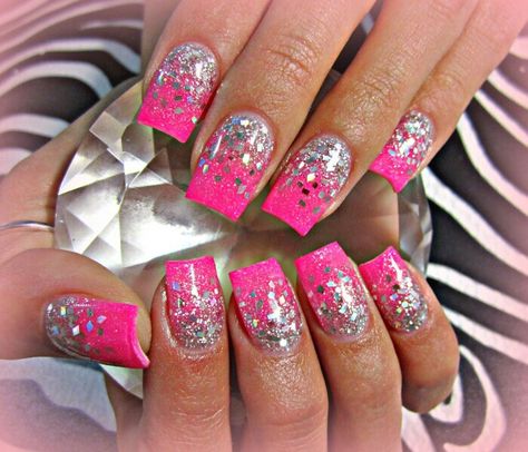 Lumo pink with chunky silver glitter fading from cuticle Nail Designs Hot Pink, Glass Nails Art, Nails With Glitter, Silver Glitter Nails, Unghie Nail Art, Glitter Nails Acrylic, Pink Glitter Nails, Hot Pink Nails, Easy Nails