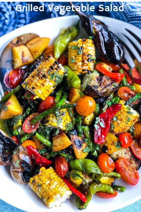 This grilled vegetable salad recipe is as tasty as its beautiful. The charred smokey vegetables and herb and citrus vinaigrette are a perfect pairing. #grilled #summer #salad #vegetables www.foodfidelity.com Steak Ideas, Grilled Vegetable Salad, Grilled Vegetable Salads, Grilling Steak, Salad Vegetables, Vegetable Salad Recipes, Citrus Vinaigrette, Resep Diet, Grilled Veggies