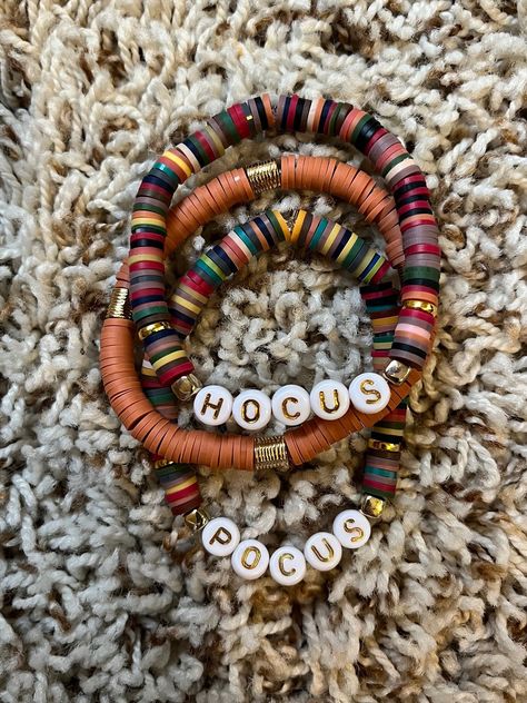 Maroon Beaded Bracelet, Homemade Clay Bead Bracelets, Clay Bead Stack Ideas, Fall Polymer Clay Bracelet, Clay Bead Bracelet Size Chart, Friendship Bracelet Patterns Clay Beads, Fall Clay Beaded Bracelets, Stacking Beaded Bracelets, How To Make Clay Bracelets Diy