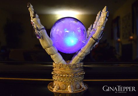 Make A Crystal Ball, Crystal Ball Diy, Diy Crystal Ball, Halloween Crystal Ball, Crystal Ball Halloween, Dollar Tree Halloween, Halloween Ring, Gold Acrylic Paint, Haunted House Props