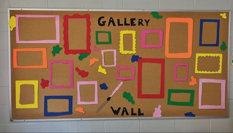 Bulletin Board Ideas To Display Art Work, Whole School Art Display, Art Wall Daycare Artwork Display, Teacher Art Display Wall, Artwork Corner Wall, Preschool Art Board Display, Preschool Display Ideas, All About Me Wall Display Preschool, Bulletin Board Art Display