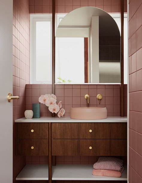 A Playful, Queensland Take On A Mid-Century-Inspired Home Nood Co, Chamfered Edge, Mid Century Bathroom, Studio Build, Sunken Living Room, Australian Interior Design, Classic Cottage, Concrete Basin, Interior Design Awards