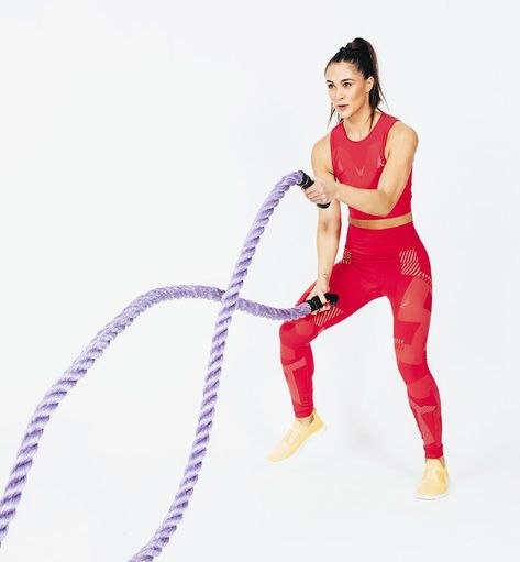 Ropes Workout, Loose Weight Meal Plan, Battle Rope Workout, Core Circuit, Rope Workout, Battle Ropes, Aerobics Workout, Runners World, How To Make Rope