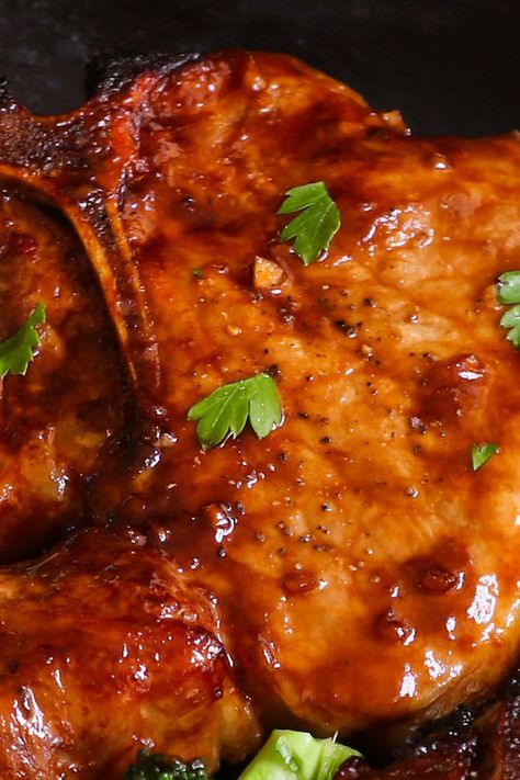 Easy Baked Pork Chop Recipes, Sweet And Sour Pork Chops, Pork Chops Bone In, Oven Pork Chops, Bone In Pork Chops, Easy Baked Pork Chops, Pork Chop Recipes Crockpot, Baked Pork Chops Oven, Bbq Pork Chops