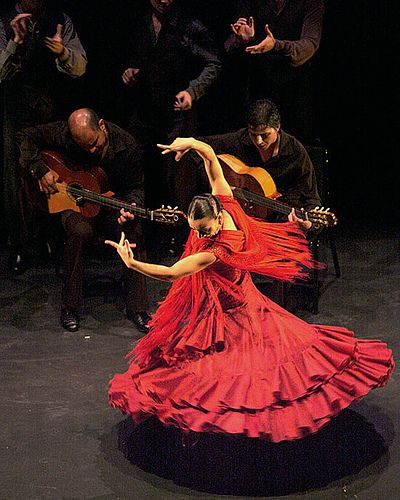 flamenco dance | cc licensed ( BY ) flickr photo shared by _Imaji_ Dancing On Stage, Modern Dans, Spanish Dance, Cai Sălbatici, Spanish Dancer, Spain Vacation, Flamenco Dancing, World Dance, Dance Like No One Is Watching