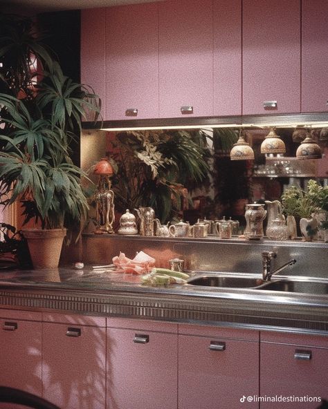 Pink Penthouse, 80s Apartment, Penthouse Aesthetic, 80s Kitchen, 1980s Decor, 90s Interior, 80s Interior Design, 80s House, Glam House