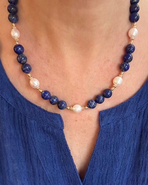 Oval Beads Necklace, French Style Jewelry, Big Beads Necklace, Lapis And Pearl, Designer Pearl Necklace, Collar Hippie, Large Bead Necklace, Blue Stone Pendant, Beautiful Beaded Jewelry