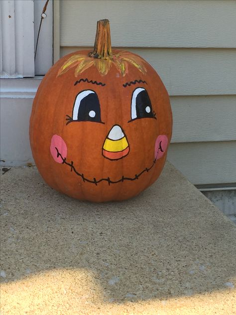 Scarecrow Pumpkin Cute Painted Pumpkin Ideas, Labu Halloween, Pumpkin Face Paint, Scarecrow Pumpkin, Halloween Pumpkin Crafts, Creative Pumpkin Painting, Creative Pumpkin Decorating, Dekorasi Halloween, No Carve Pumpkin Decorating