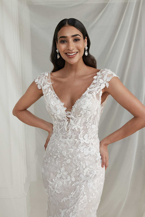 Justin Alexander - Style 88275: Lace Fit and Flare Wedding Dress with Cap Sleeves and Low Back Justin Alexander Bridal, Justin Alexander Wedding Dress, Flare Wedding Dress, Sheath Wedding Dress Lace, Wedding Dress Cap Sleeves, Casablanca Bridal, Justin Alexander, Fit And Flare Wedding Dress, Elegant Bride