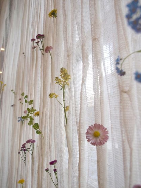 Studio Akane Moriyama | Flower curtain, Flower installation, Wedding backdrop design Flower Installation Wedding, Installation Wedding, Ruangan Studio, Flower Curtain, Curtain Backdrops, Wedding Backdrop Design, Flower Installation, Flower Fabric, Floral Backdrop