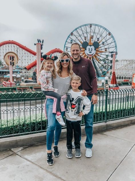 Disneyland Family Vacation featured by top US lifestyle blog Haute & Humid Family Vacation Outfits, Chicago Family Vacation, Family Vacation Ideas Kids, Colorado Family Vacation, Top Family Vacations, Family Vacation Quotes, Hawaii Family Vacation, Vacation Shirts Beach, Disneyland Family