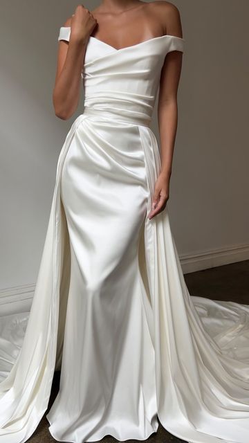 Sphere Bridal Gallery on Instagram: "DIANA | Sultry elegance with the new @katherinetash Diana gown and overskirt, available in our Sydney and Queensland galleries. To explore our full Katherine Tash collection, book an appointment via the link in our bio." Draped Bridal Gown, Harriette Gordon Bridal, Satin Draped Wedding Dress, Sphere Bridal Gallery, Marianna Hardwick Bridal, Wedding Dress Draping, Katherine Tash Bridal, 2025 Wedding Dresses, Wedding Dress With Overskirt