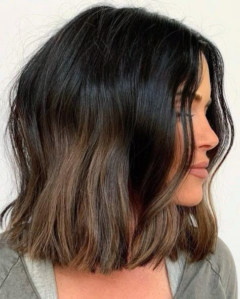 One Length Haircuts, One Length Hair, Beret Outfit, Bob Haircut For Girls, Textured Haircut, Bob Cuts, Girl Haircuts, Bob Hair, Hairstyles For Medium Length Hair