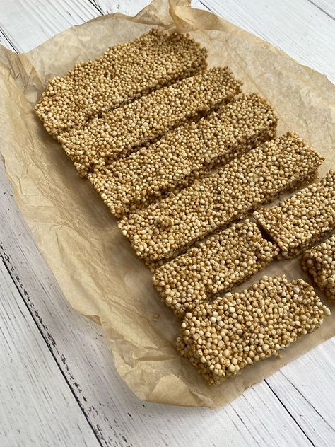 Snack Recipe: Quinoa Puff Bars Quinoa Puffs Recipes, How To Puff Quinoa, Puffs Recipes, Quinoa Puffs, Puff Bars, Sweet Slices, Quinoa Bars, Recipe Quinoa, Nutritious Lunch