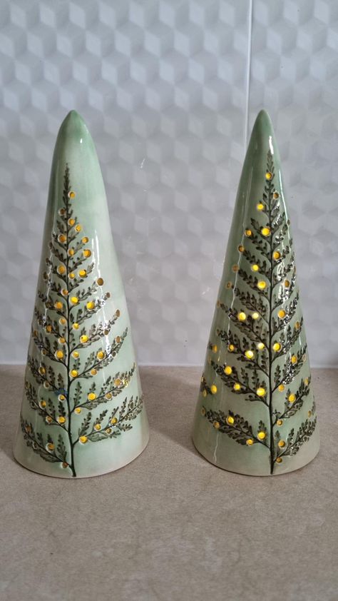 Ceramic Christmas Luminaries, Porcelain Pottery Handmade, Pottery Trees Clay, Ceramic Tree Decorations, Handmade Pottery Gifts, Holiday Ceramics Ideas, Holiday Pottery Ideas, Winter Pottery Ideas, Pottery Christmas Decorations