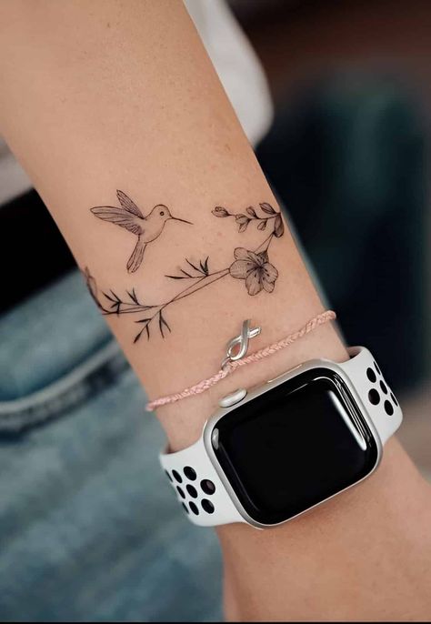 40 Feminine Mini Romantic Tattoos To Elevate Your Glam Like A Model - 83 Tattoo Trends 2024 Women, Goth Tatoos, Wrist Bracelet Tattoo, Romantic Tattoo, Thigh Tat, Basic Tattoos, Trending Tattoos, Women Tattoos, Ear Tattoos