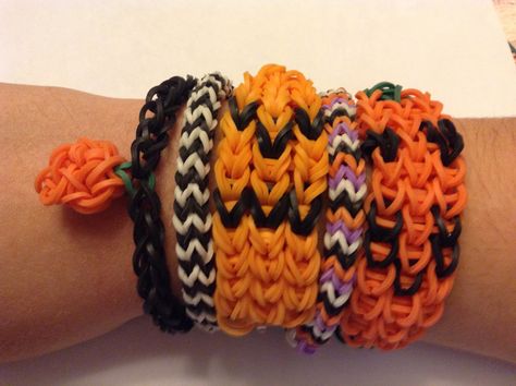 Happy Halloween! Halloween rainbow loom bracelets Fall Rubber Band Bracelets, Fall Loom Bracelet, Rainbow Loom Halloween Bracelets, Rainbow Loom Fall Bracelets, Halloween Rubber Band Bracelet, Halloween Rainbow Loom Bracelets, Rainbow Loom Charms Tutorial, Halloween Rainbow Loom, Cute Rainbow Loom Bracelets