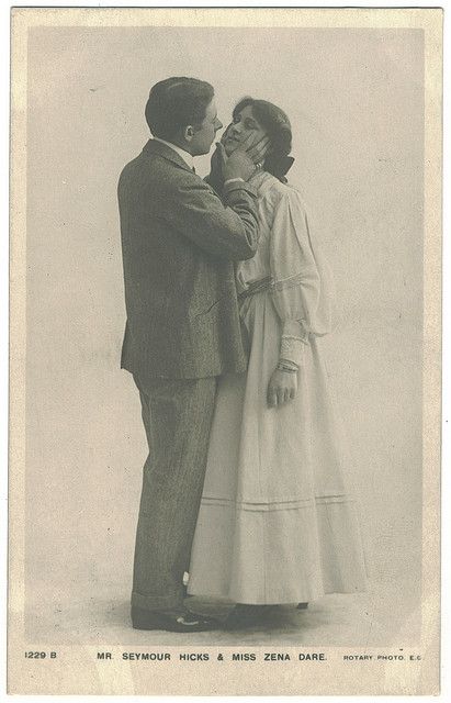 Old Fashioned Love, Victorian Couple, Victorian Romance, Vintage Kiss, Vintage Couples, Inspirational Songs, Historical People, The Catch, Music Aesthetic