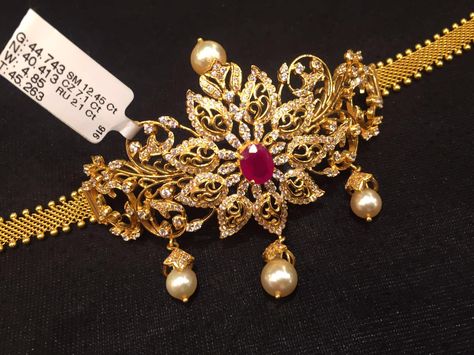 Bajubandh Choker Cum Bajubandh Designs, Bajuband Designs Gold, Gold Bajuband Design Indian, Bajubandh Design Gold Latest, Bajubandh Design Gold, Vanki Designs Jewellery, Gold Jewels Design, Choker Necklace Designs, Gold Jewelry Outfits