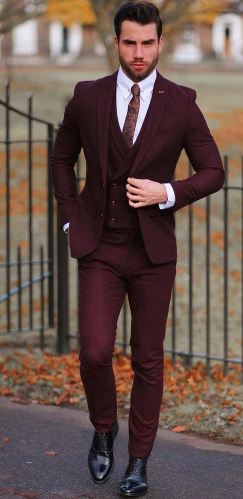 Burgundy Suit Wedding, Burgundy Suit Men, Burgundy Groom, Maroon Wedding Dress, Maroon Tuxedo, 3 Piece Suit Men, Green Suit Men, Burgundy Wedding Theme, Planning Notebook