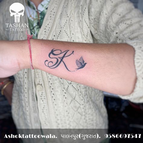 TashanTattoo
AshokTattooWala
S.20. Tirupati plaza
Opp. New bus stand
Near gd modi collage
Palanpur (gujrat)
9586697547
9687533310 Sk Letter Tattoo, Sk Name Tattoo, Sk Tattoo Letter, Sk Tattoo, Sk Name Wallpaper Love, Sk Logo, Letter Tattoo, Letter Names, Stencil Outline