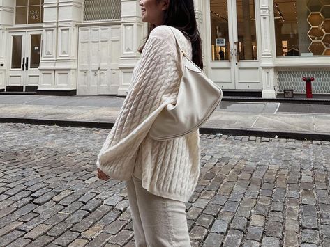 Celine Romy White, Celine Bag Romy, Celine Bag Romy Outfit, Celine Romy Outfit, Street Style Bags, Cool Girl Style, Phoebe Philo, Bag Obsession, Celine Bag