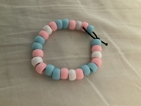 Trans Bracelet, Pink Sweets, Diy Kandi Bracelets, Diy Kandi, Kandi Kid, Trans Flag, Pride Bracelet, Kandi Bracelets, Old Money Style