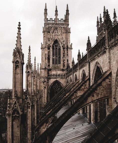 British Gothic Architecture, Goth Architecture, Old Cathedral, Black Architecture, Architecture Photography Buildings, Gothic Buildings, Creepy Houses, Dark Castle, Gothic Castle