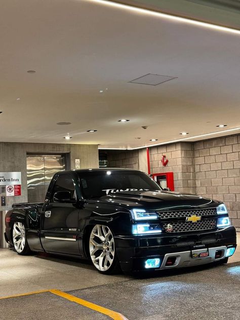 Dropped Chevy Silverado, Low Trucks Wallpaper Iphone, 2008 Chevy Silverado 1500 Single Cab, Lowered Gmc Sierra 1500, Low Rider Trucks Chevrolet, Truck Colors Ideas, Lowered Trucks Wallpaper, Dropped Trucks Wallpapers, Low Trucks Chevy