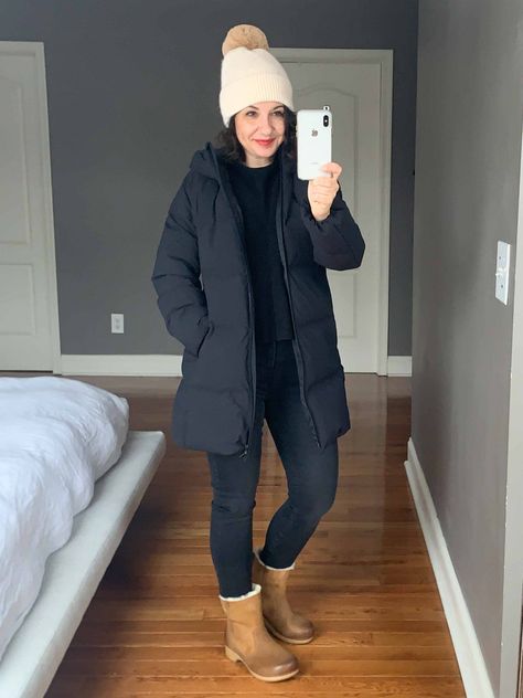 THE HUGELY POPULAR UNIQLO PUFFER COAT IS BACK! (In 6 Colors) | We're reviewing the Uniqlo women's down puffer coat — AGAIN😂 Lightweight, warm, comfy & affordable, it comes in black, lavender & cream. Let's go! | #TheMomEditStyle #UniqloWomensSeamlessDownCoat #UniqloDownPufferCoat #BlackPufferCoatWomens #RedPufferCoat #PufferCoatWithHood #CreamPufferJacket #LavenderPufferJacket Uniqlo Coat Women, Women’s Black Puffer Coat, Women’s Puffer Coats, Black Puff Coat Outfit, Lightweight Puffer Jacket Outfit, Uniqlo Down Jacket, Uniqlo Down Jacket Outfit, Navy Puffer Coat Outfit, Waterproof Puffer Jacket