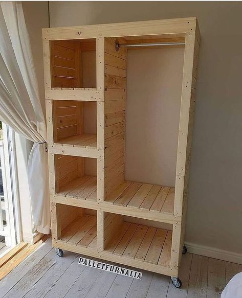 Women Wardrobe Design Closet Ideas, Diy Closet Ideas, Pallet Wardrobe, Wardrobe Diy, Pallet Closet, Home Office Furniture Design, Diy Clothes Rack, Closet Design Layout, Simple Closet